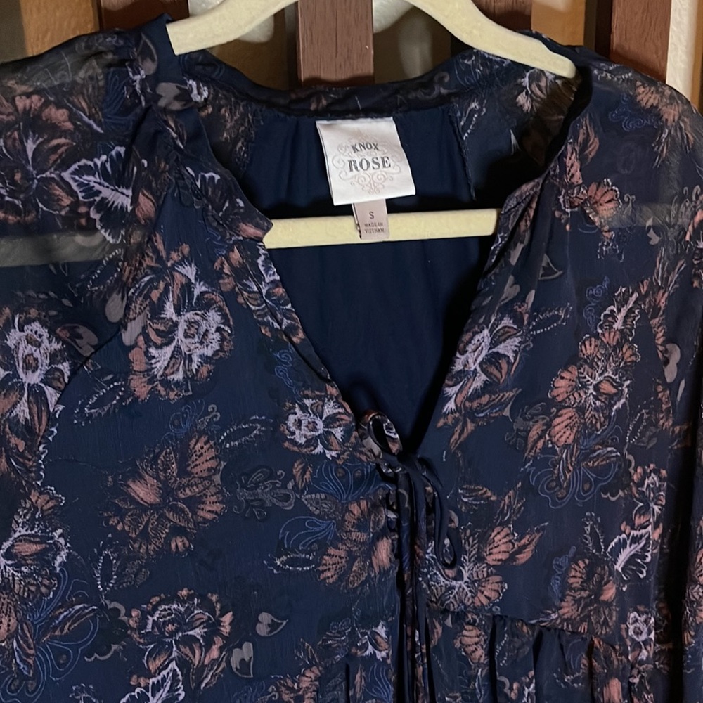 Knox Rose Boho Top - Picture 2 of 2